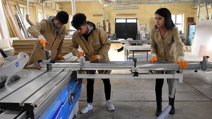 Kayseri Meslek Lisesinden İş Garantili Eğitimler