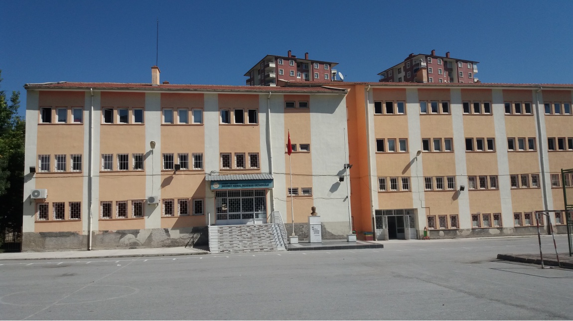 Kayseri’de Genç Öğretmen Ayşe Demir Hayatını Kaybetti